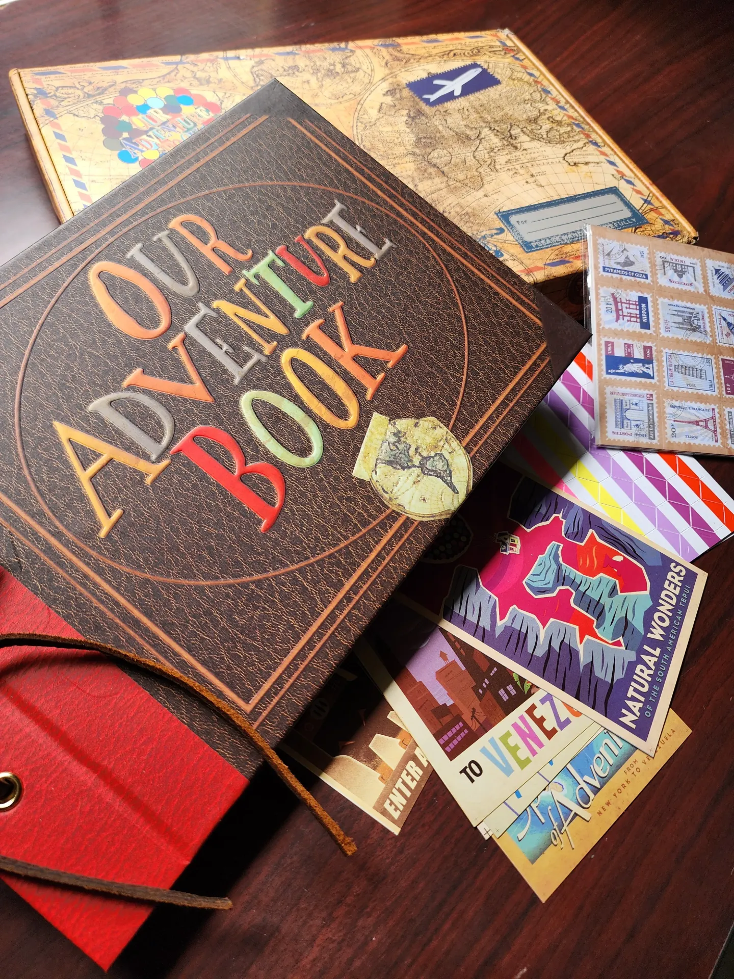 [P-00008] Libro de aventuras UP - Set de papeleria